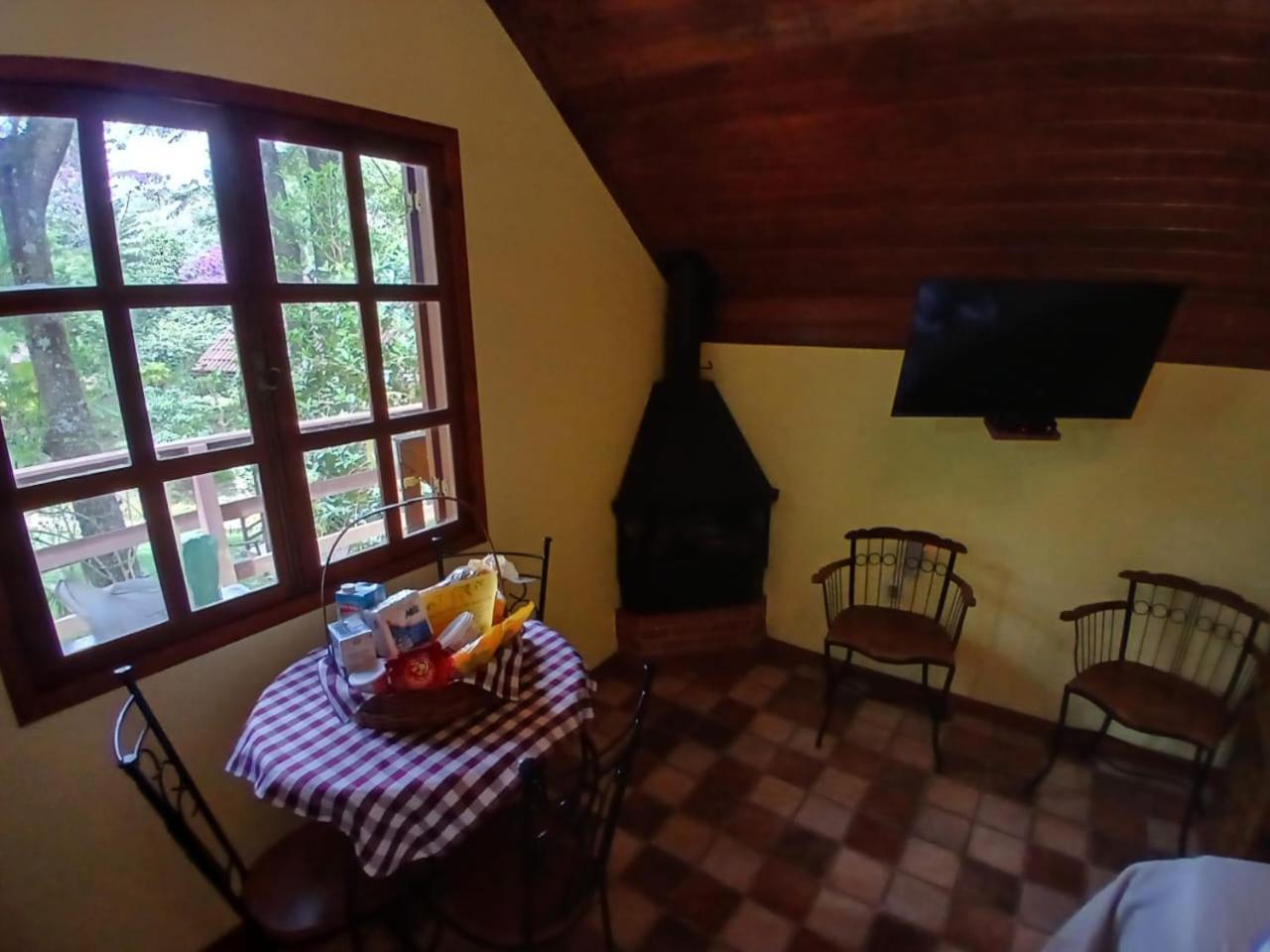 Sitio Recanto Da Paz Chales - Casa E Chale Para Temporada Sao Pedro da Serra  Ruang foto
